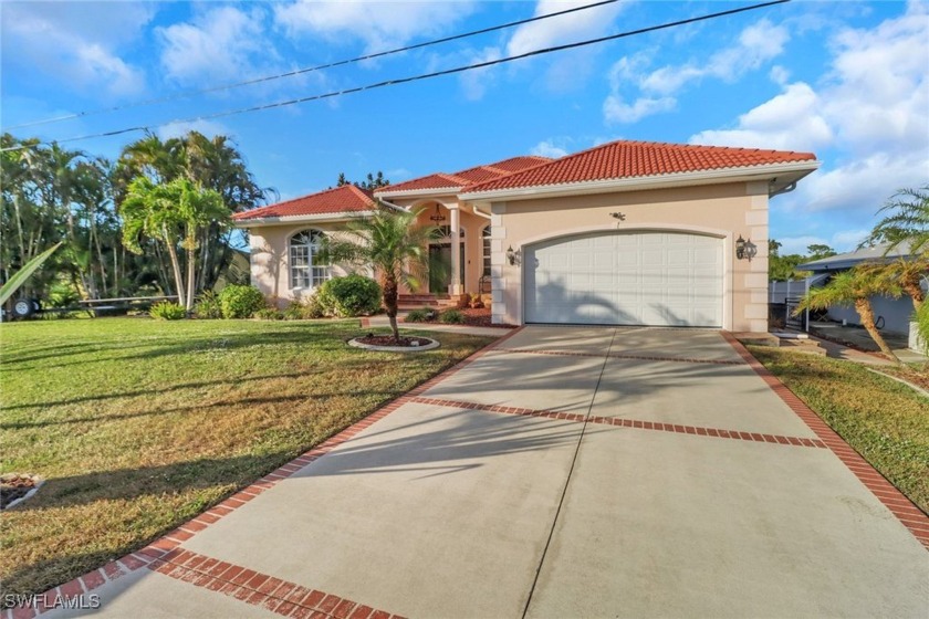 Hurricane proof gulf access situated on a high-elevation lot - Beach Home for sale in North Fort Myers, Florida on Beachhouse.com