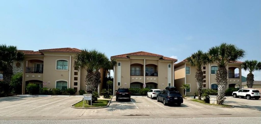 Great rental potential with is neat inner island condo.  Seller - Beach Condo for sale in South Padre Island, Texas on Beachhouse.com