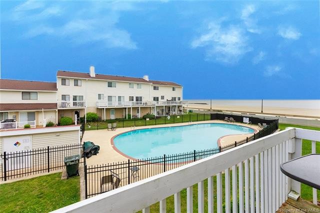 Excellent opportunity to live next to the Chesapeake Bay! Some - Beach Home for sale in Hampton, Virginia on Beachhouse.com