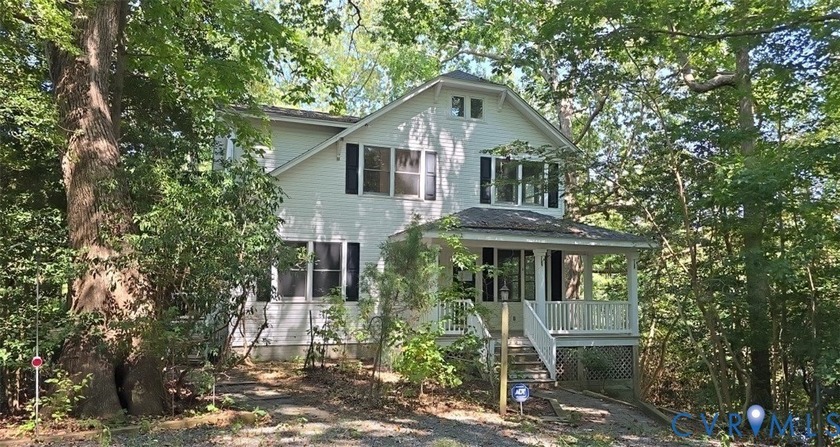 Great potential in this 7.6 acre rural waterfront retreat in the - Beach Home for sale in Lancaster, Virginia on Beachhouse.com