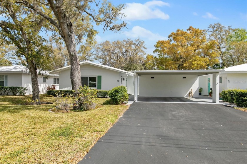 One or more photo(s) has been virtually staged. New price, same - Beach Home for sale in Sarasota, Florida on Beachhouse.com