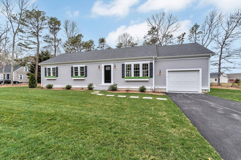 If you've ever dreamed of living in Dennis, this beautifully - Beach Home for sale in Dennis, Massachusetts on Beachhouse.com