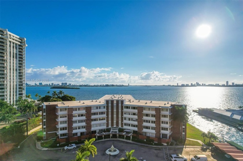 Beautifully renovated oversized 1-bed/1.5-bath residence in the - Beach Condo for sale in Miami Shores, Florida on Beachhouse.com