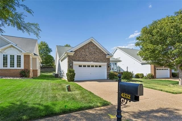 Welcome to easy, one-level living in this beautifully maintained - Beach Home for sale in Williamsburg, Virginia on Beachhouse.com