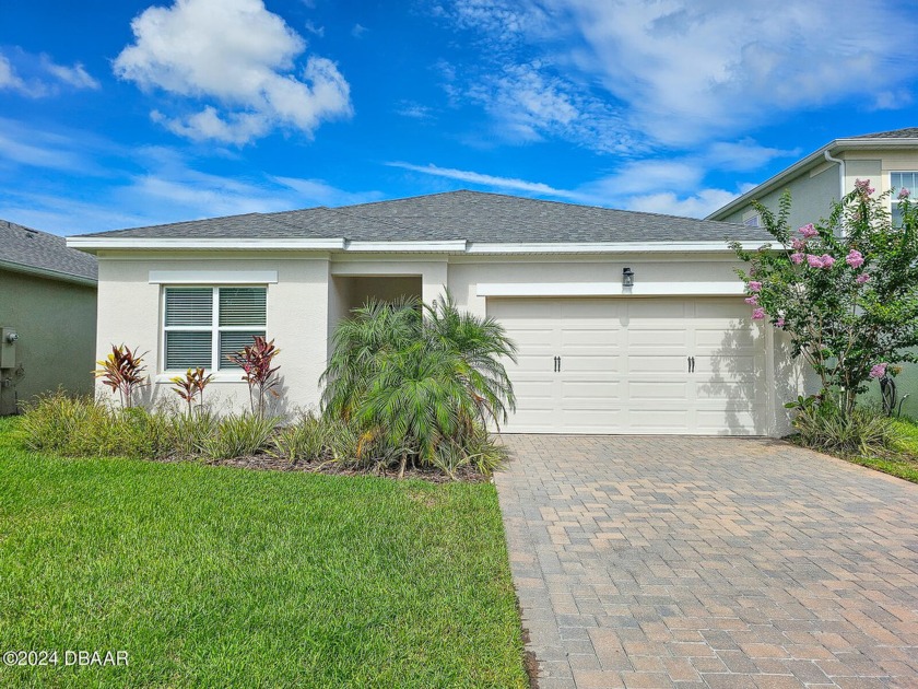 Seller Motivated. Perfect for snowbirds. Welcome to this - Beach Home for sale in Port Orange, Florida on Beachhouse.com