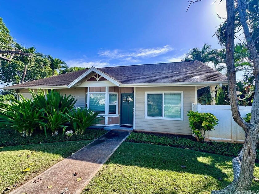 This beautifully maintained single-level end-unit townhome in Ke - Beach Condo for sale in Ewa Beach, Hawaii on Beachhouse.com