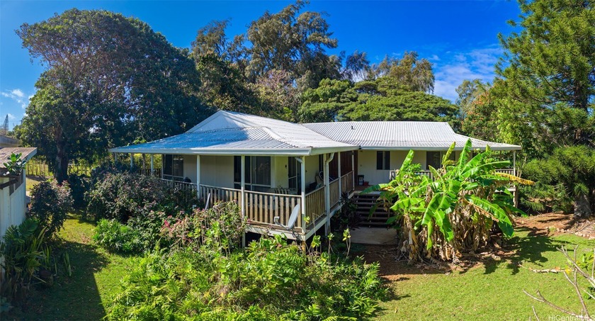 Discover the beauty of Pupukea living on this 1.03-acre tropical - Beach Home for sale in Haleiwa, Hawaii on Beachhouse.com