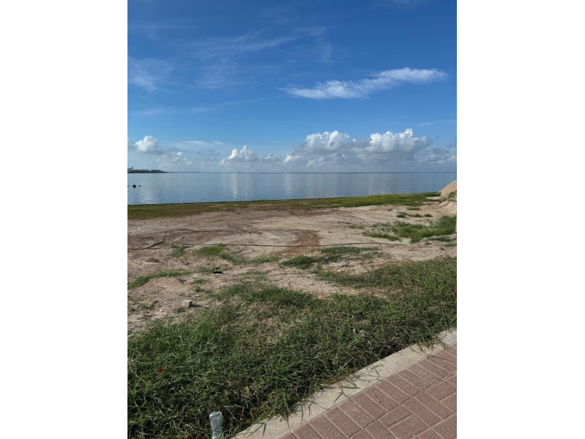 BAY front residential Lot in The Shores gated community - Beach Lot for sale in South Padre Island, Texas on Beachhouse.com