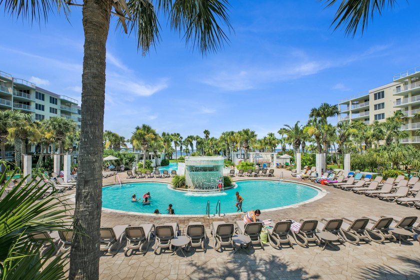 This beautiful condo is your ticket to the fabulous beach - Beach Condo for sale in Fort Walton Beach, Florida on Beachhouse.com