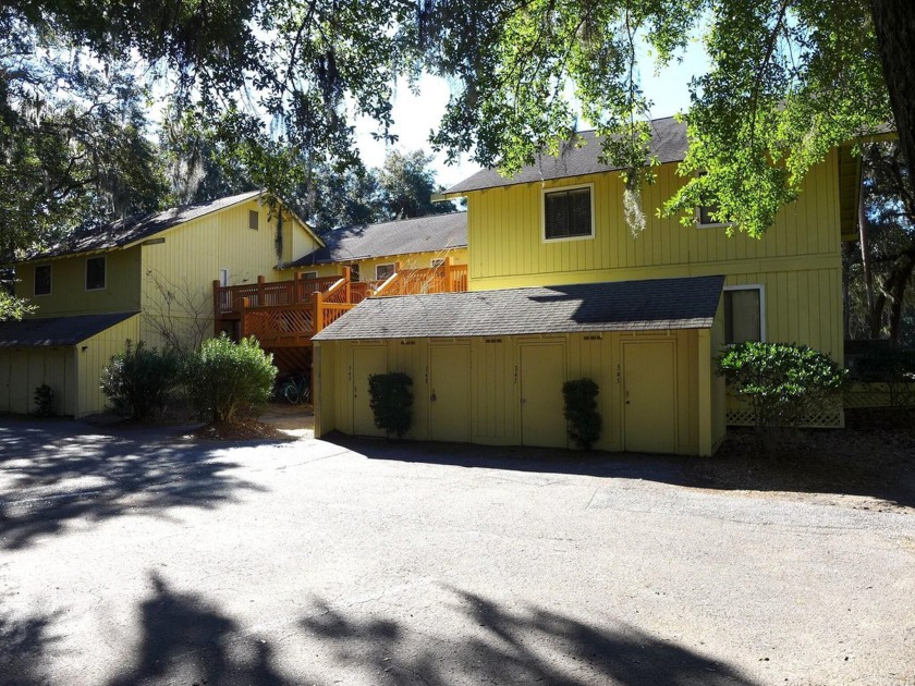 Beautifully renovated 3 Bedroom, 2 Bath Villa on the Golf Course - Beach Home for sale in Edisto Island, South Carolina on Beachhouse.com