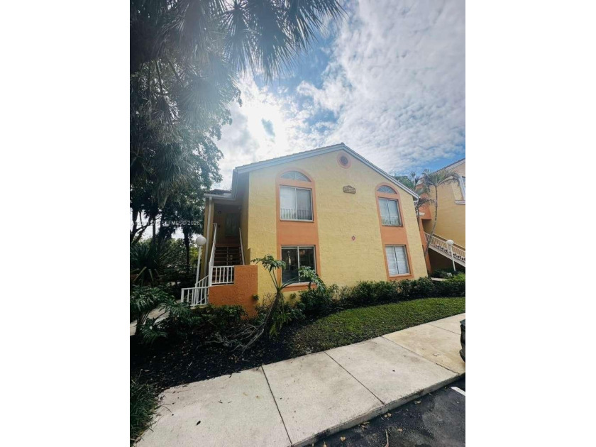 Beautifully updated 2-story, 2-bedroom, 2-bathroom condo located - Beach Condo for sale in Coral Springs, Florida on Beachhouse.com
