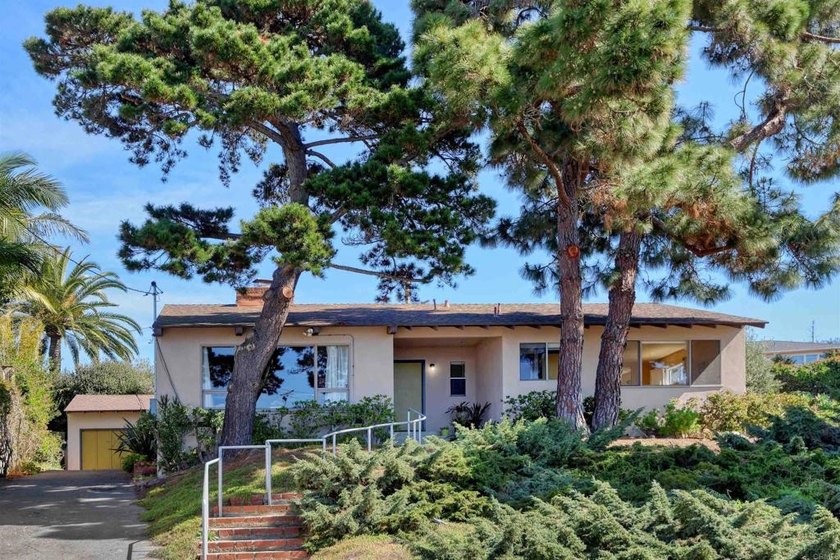 Sunset Cliffs on the Point Loma Peninsula!This three-bedroom - Beach Home for sale in San Diego, California on Beachhouse.com