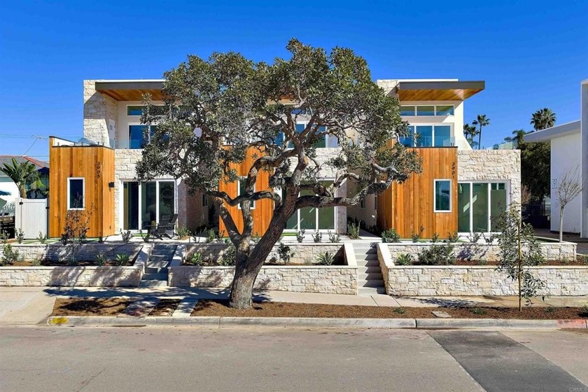 3905 is one of three newly constructed residences within the - Beach Townhome/Townhouse for sale in San Diego, California on Beachhouse.com