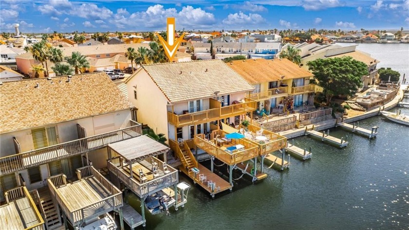 Beautifully renovated WATERFRONT 2 bdrm, 2.5 bath townhome on - Beach Townhome/Townhouse for sale in Corpus Christi, Texas on Beachhouse.com