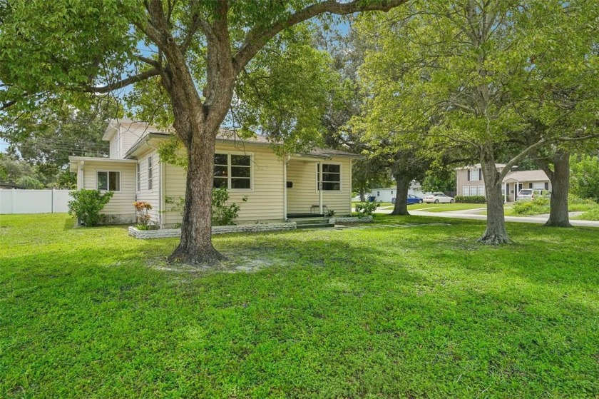 Under contract-accepting backup offers. Unique - Beach Home for sale in St. Petersburg, Florida on Beachhouse.com