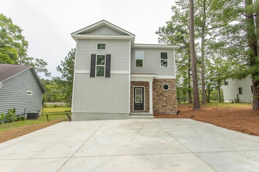 Now Ready for Move-In New Construction Home! Don't miss this - Beach Home for sale in Little River, South Carolina on Beachhouse.com