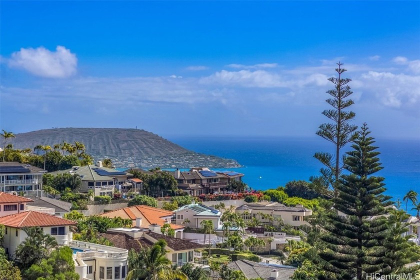 A premier 16,000+ sq. ft. lot offering stunning views of Koko - Beach Lot for sale in Honolulu, Hawaii on Beachhouse.com