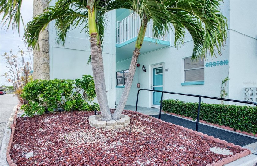 *LIVE THE FLORIDA LIFESTYLE' Experience waterfront living at its - Beach Condo for sale in Gulfport, Florida on Beachhouse.com