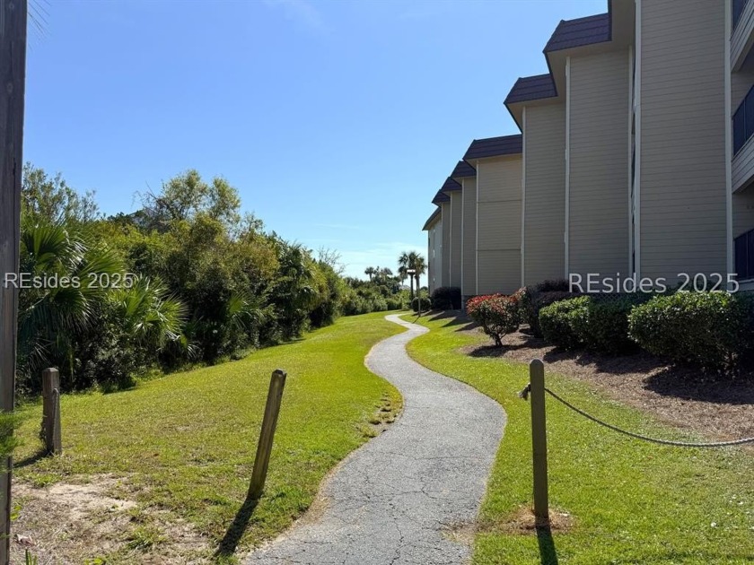 Completely remodeled condo with ocean views in Hilton Head - Beach Condo for sale in Hilton Head Island, South Carolina on Beachhouse.com