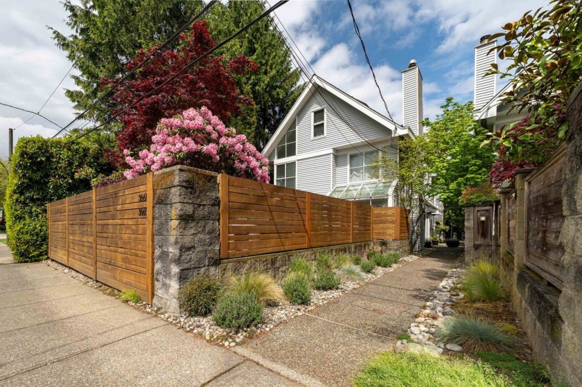 Fabulous south-facing, 3-bed, 2.5 bath 1/2 duplex offering over - Beach Condo for sale in Vancouver,  on Beachhouse.com