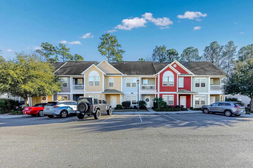 Welcome to this three bedroom, two and a half bath townhome - Beach Condo for sale in Myrtle Beach, South Carolina on Beachhouse.com