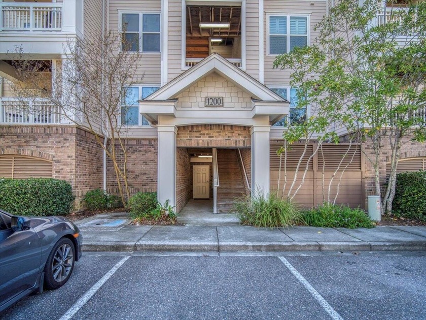 This freshly painted (SW Alabaster) 3rd floor with ELEVATOR - Beach Condo for sale in Charleston, South Carolina on Beachhouse.com