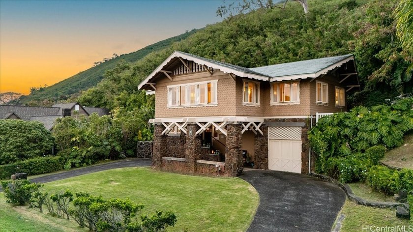 Step back in time and experience the enduring elegance of this - Beach Home for sale in Honolulu, Hawaii on Beachhouse.com