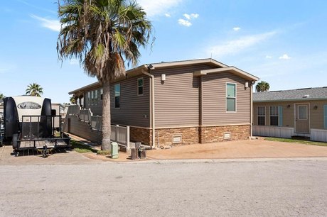 FISHERMEN - This place is for you! Coastal living at its finest - Beach Home for sale in Port Isabel, Texas on Beachhouse.com