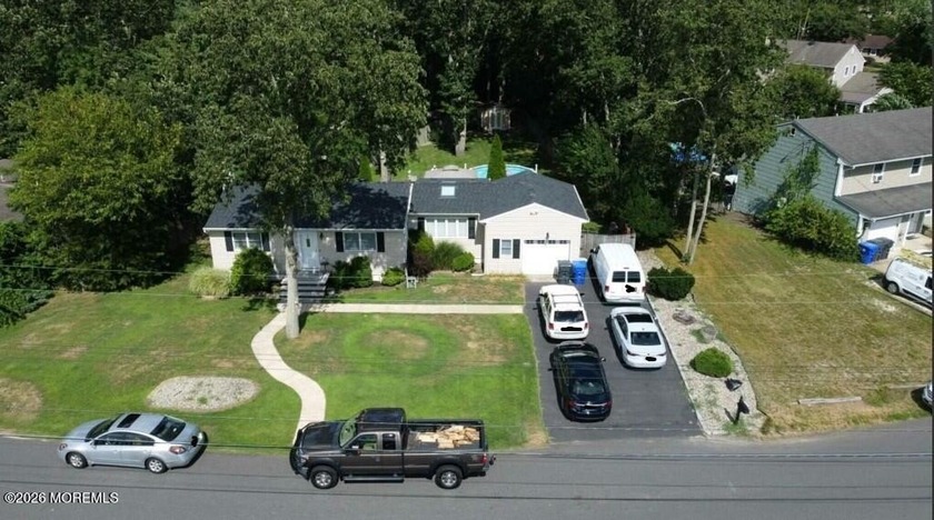 * Coming Soon * Showings begin on 1/19 Discover the timeless - Beach Home for sale in Brick, New Jersey on Beachhouse.com