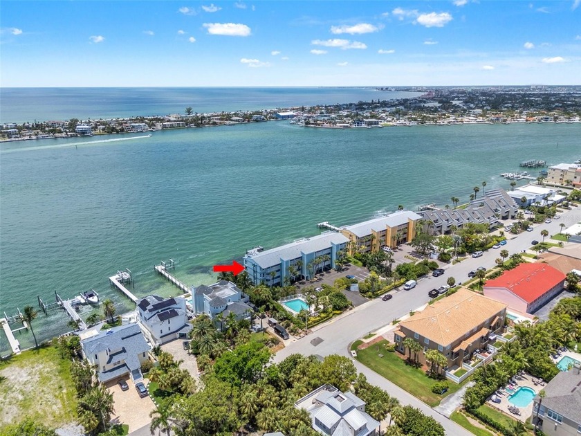 Stunning CORNER WATERFRONT condo with PANORAMIC views of - Beach Condo for sale in Tierra Verde, Florida on Beachhouse.com