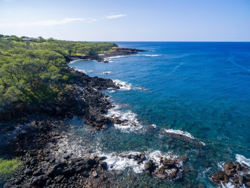 PRIME OCEANFRONT ESTATE PARCEL covering 28.56 acres with over - Beach Acreage for sale in Hawi, Hawaii on Beachhouse.com