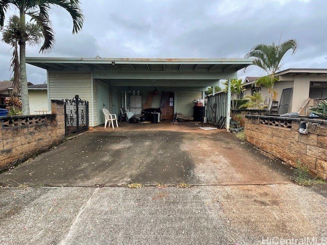 This charming three bedroom, t bathroom residence is situated on - Beach Home for sale in Mililani, Hawaii on Beachhouse.com