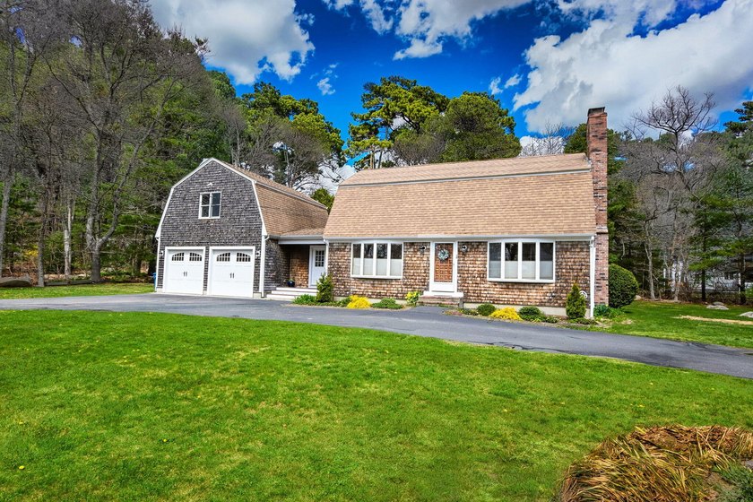 Year-round living with the promise of summer down the street! - Beach Home for sale in West Falmouth, Massachusetts on Beachhouse.com