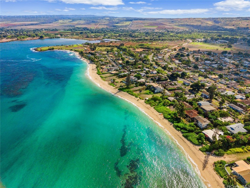 Experience the best of North Shore living in this charming - Beach Home for sale in Waialua, Hawaii on Beachhouse.com