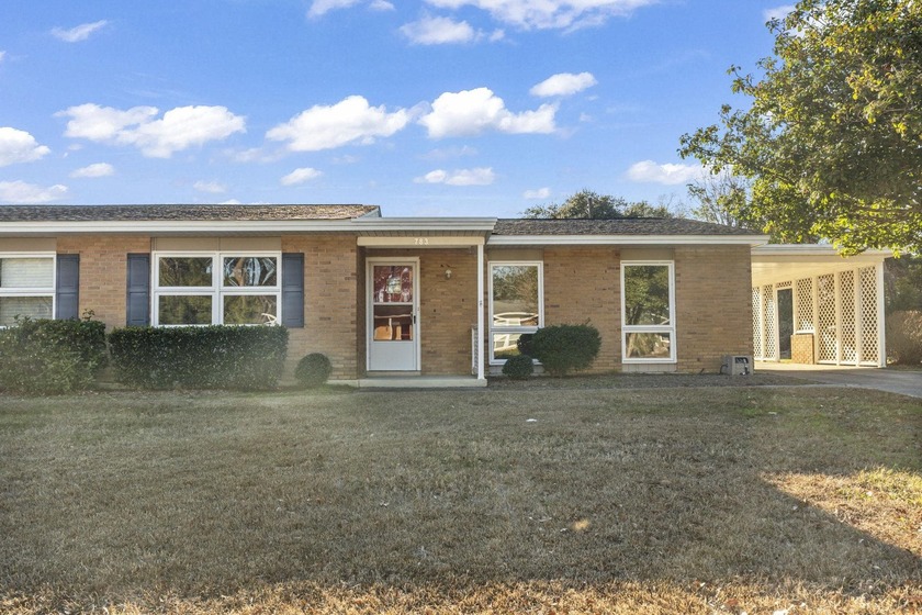 Discover Seagate Village, a historic community dating back to - Beach Condo for sale in Myrtle Beach, South Carolina on Beachhouse.com