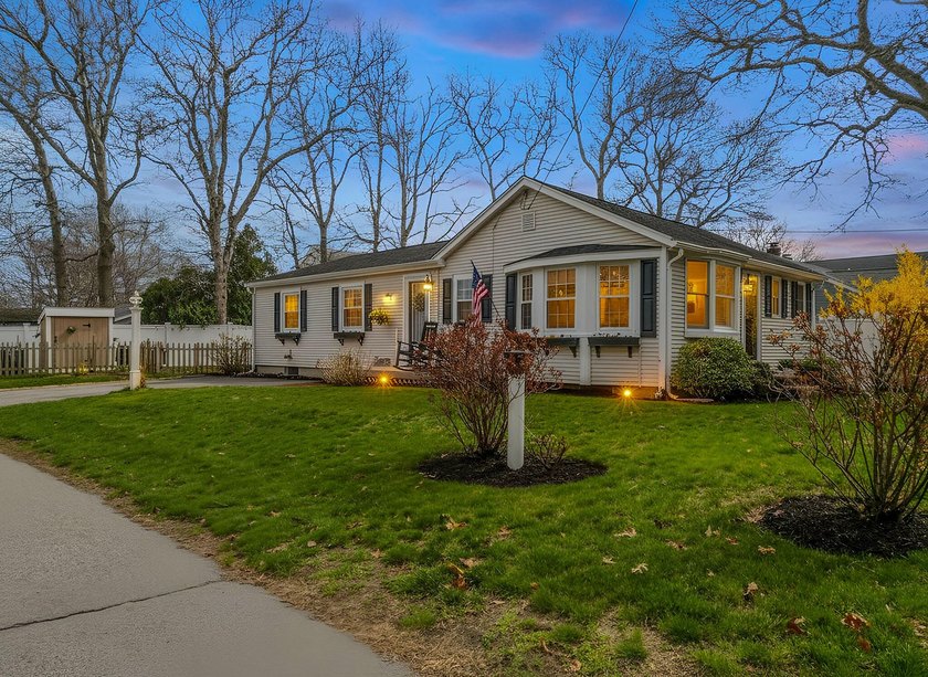 Welcome to your Cape Cod retreat in the sought-after Popponesset - Beach Home for sale in Mashpee, Massachusetts on Beachhouse.com