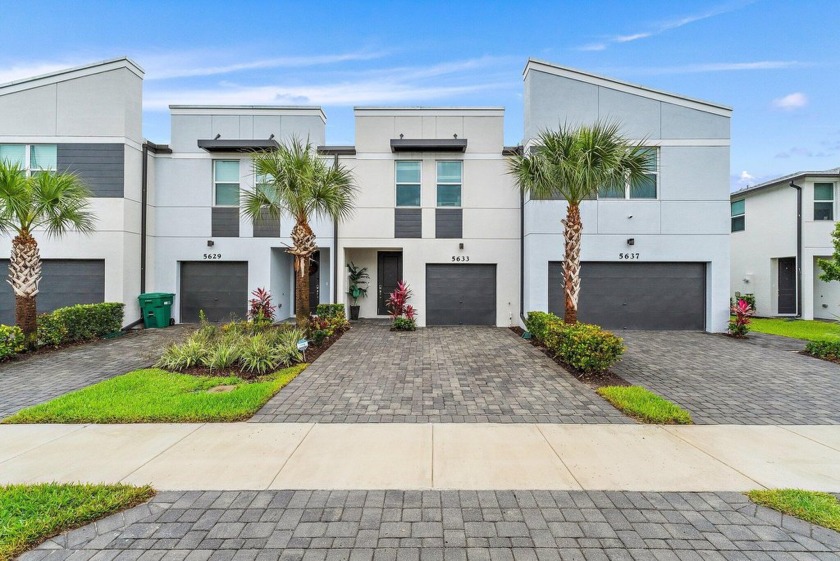 Don't miss out on this stunning, brand-new townhome in the heart - Beach Townhome/Townhouse for sale in West Palm Beach, Florida on Beachhouse.com