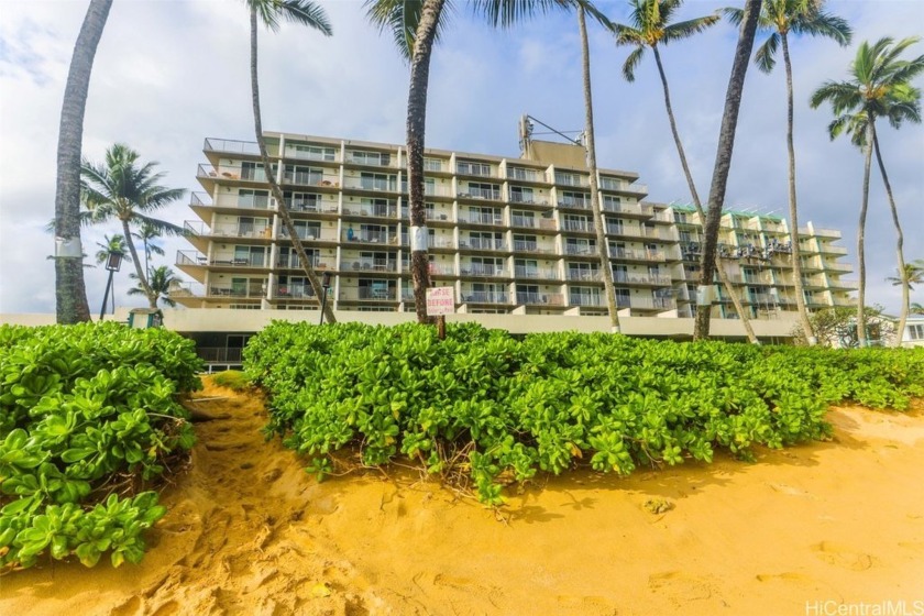 Welcome to your slice of paradise at Pats at Punaluu! This - Beach Condo for sale in Hauula, Hawaii on Beachhouse.com