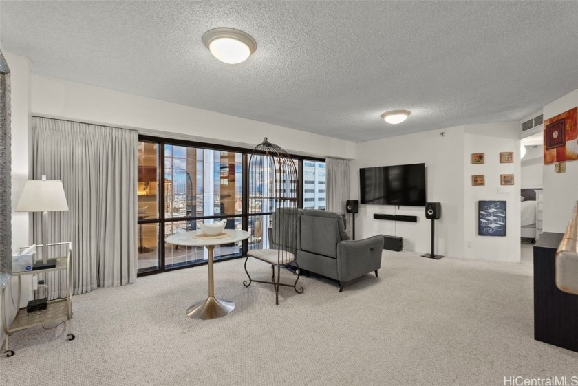 Experience the vibrant lifestyle of downtown Honolulu with this - Beach Condo for sale in Honolulu, Hawaii on Beachhouse.com