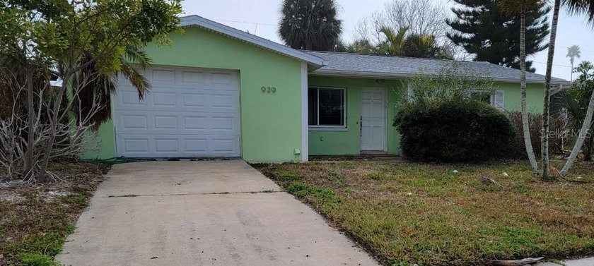 Lowest-priced opportunity in the area for a fast sale. Cash or - Beach Home for sale in Clearwater Beach, Florida on Beachhouse.com