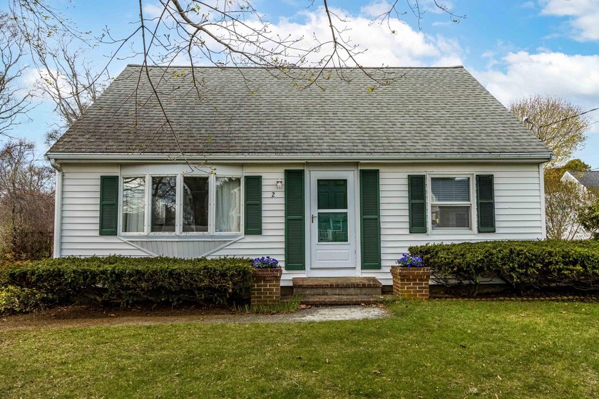 Welcome to Maravista, a sought-after seaside peninsula known for - Beach Home for sale in Teaticket, Massachusetts on Beachhouse.com