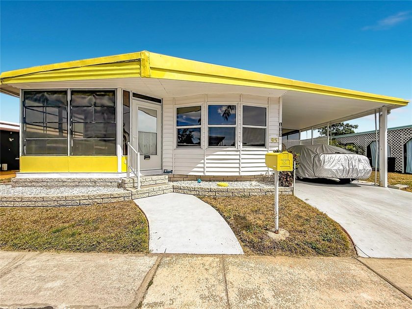 ADORABLE beachside cottage feel--light, bright, and full of - Beach Home for sale in Largo, Florida on Beachhouse.com