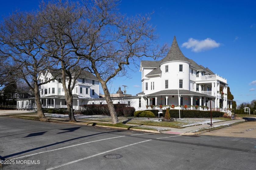 Unique offering at the classic Hewitt Wellington Hotel/Condo in - Beach Condo for sale in Spring Lake, New Jersey on Beachhouse.com