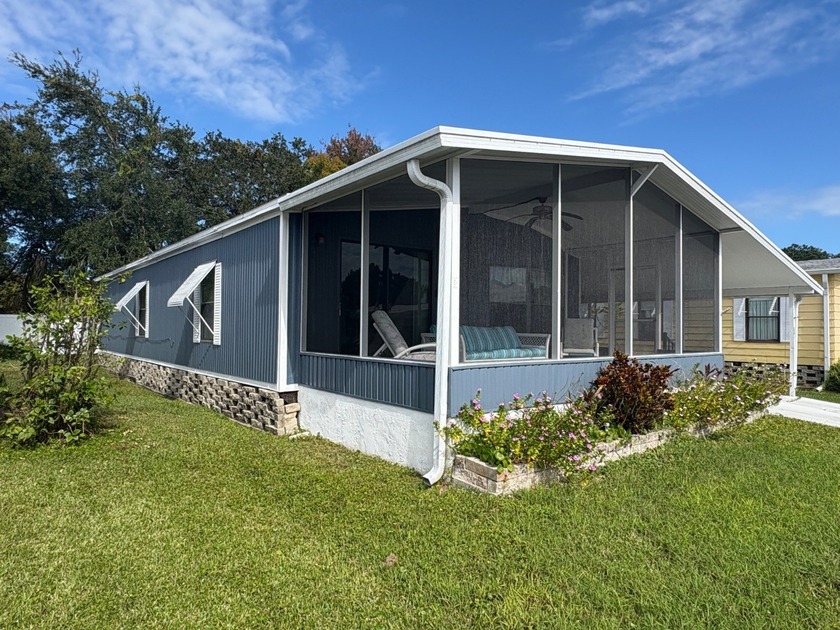 Fully furnished turn key gorgeous quiet home in the back of this - Beach Home for sale in Holly Hill, Florida on Beachhouse.com