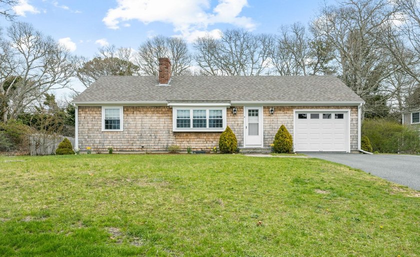 Move-in ready ranch style home located in the desirable ''Olde - Beach Home for sale in South Dennis, Massachusetts on Beachhouse.com