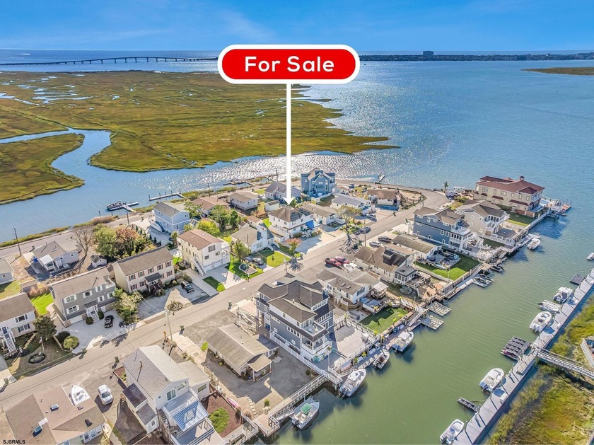 Welcome to this charming 2-story home in the desirable Anchorage - Beach Home for sale in Somers Point, New Jersey on Beachhouse.com
