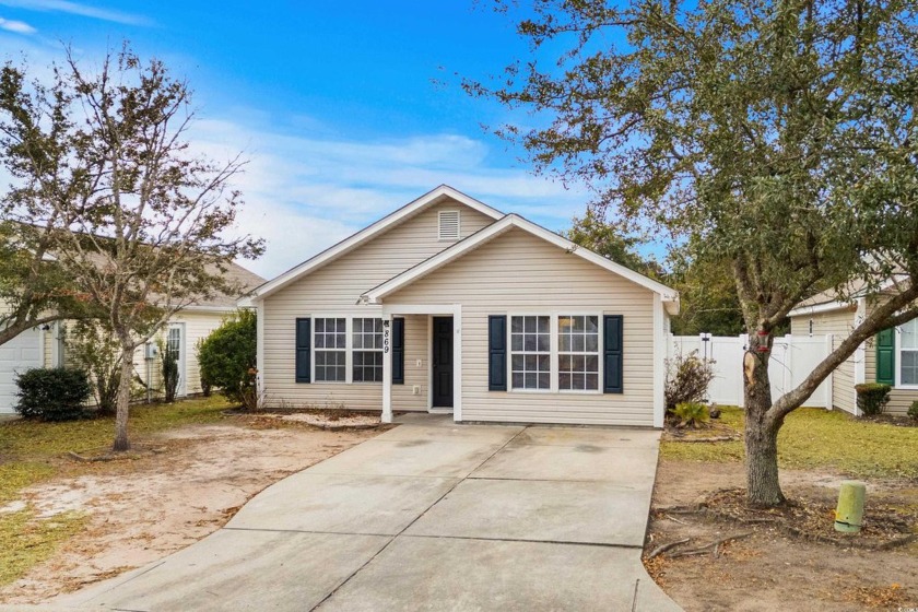 Finally an affordable home in Carolina Forest! Freshly painted - Beach Home for sale in Myrtle Beach, South Carolina on Beachhouse.com