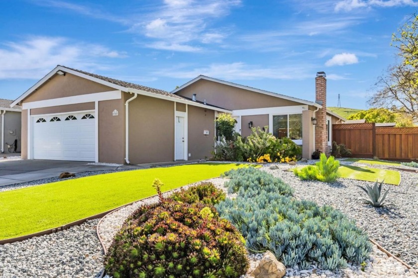 Welcome to this Stunning  Corner lot in the highly desirable - Beach Home for sale in San Jose, California on Beachhouse.com