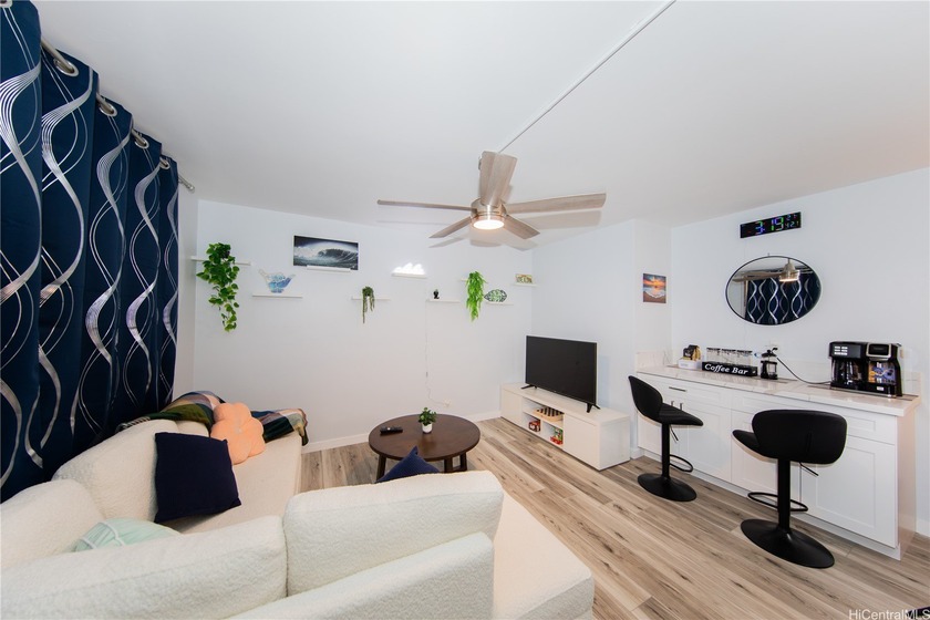Stunning, FULLY RENOVATED, Fully TURN-KEY, 1-bedroom 1-bath - Beach Condo for sale in Honolulu, Hawaii on Beachhouse.com
