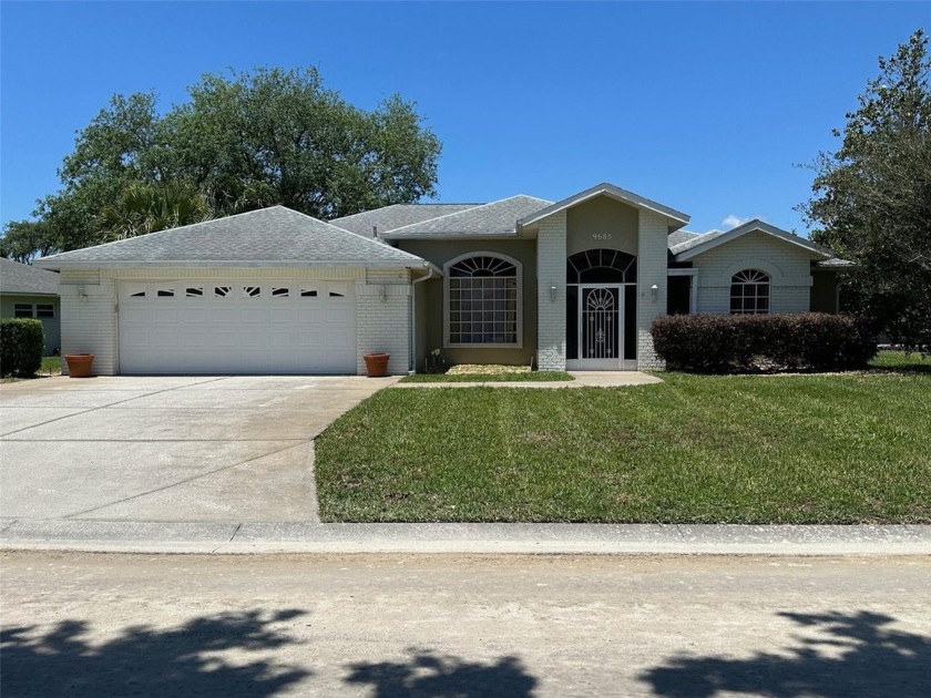 A Substantial Price Reduction!!!!!!Motivated Seller! Non Flood - Beach Home for sale in Weeki Wachee, Florida on Beachhouse.com